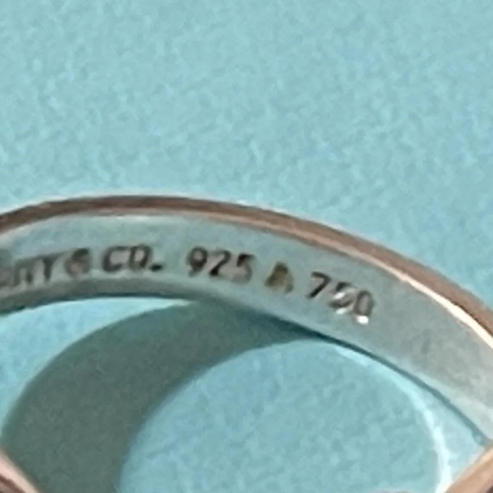 Tiffany & Co. Bow Ribbon Ring Size 7 Silver & 18K Gold, Vintage Tiffany Ring - Picture 8 of 10